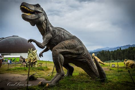 parque jurasico colunga asturias dinosaurio Jurassic World ...