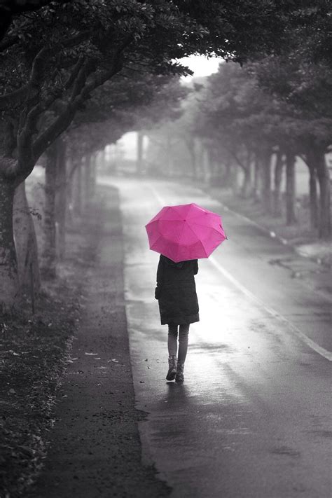 Paseando bajo la lluvia | IN THE RAIN  | Pinterest | Lluvia, Días de ...