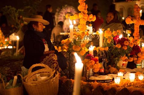 Pátzcuaro, Michoacán, sitio emblemático de Día de Muertos ...