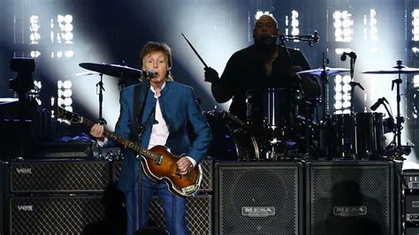 Paul McCartney necesita ayuda para recordar cómo tocar las ...