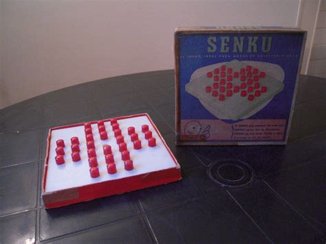 Peg Solitaire antiguo juego de ingenio senku en caja ...