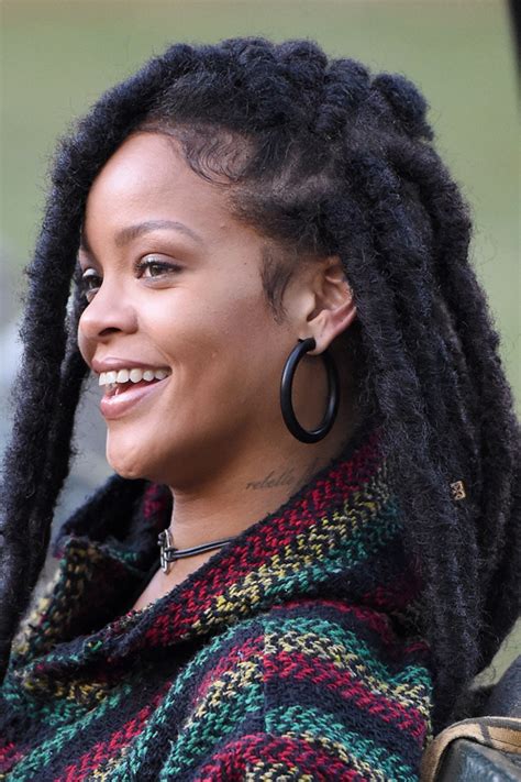 Peinados: cómo cuidar tus dreadlocks para lucir radiante como Rihanna