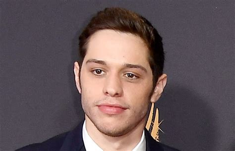 Pete Davidson Explains Why He Deleted His Instagram Photos, Assures ...