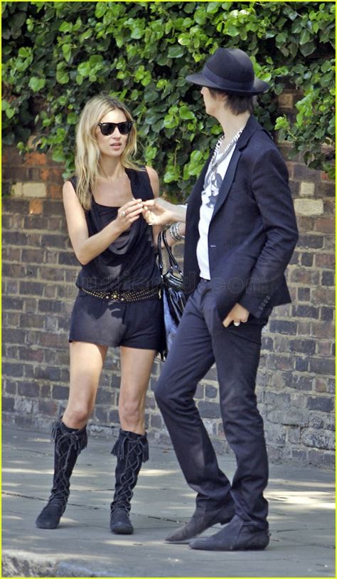 Pete Gets Saucy With Paparazzi: Photo 119041 | Kate Moss ...