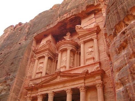 Petra: Descubre la ciudad de piedra perdida en Jordania ...