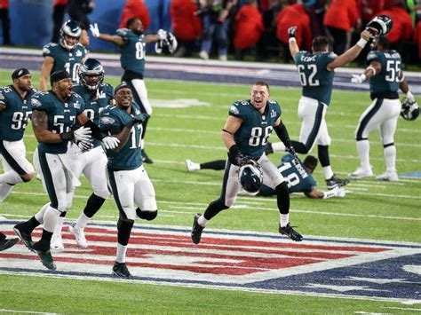 Philadelphia Eagles top New England Patriots to win first ...