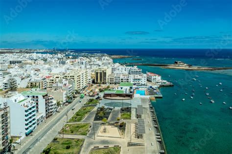 Photo Stock Cityscape of Arrecife, the capital city of Lanzarote island ...
