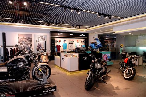 Piaggio opens Motoplex store in Pune Vespa, Aprilia & Moto Guzzi ...