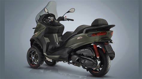 Piaggio renueva su gama de scooter de tres ruedas MP3