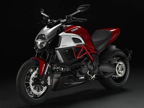 Picture Motorcycle: Ducati Diavel