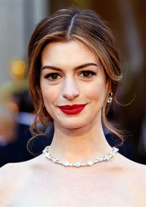 Pictures & Photos of Anne Hathaway   IMDb