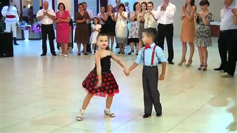 Pin by Ana Ivis de la Cruz on vito bertaudeau | Kids dance, Watch funny ...