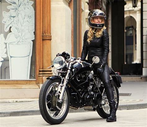 Pin by Lynn Lee 2.0 on Girls on bikes | Motorcycle girl, Cafe racer ...