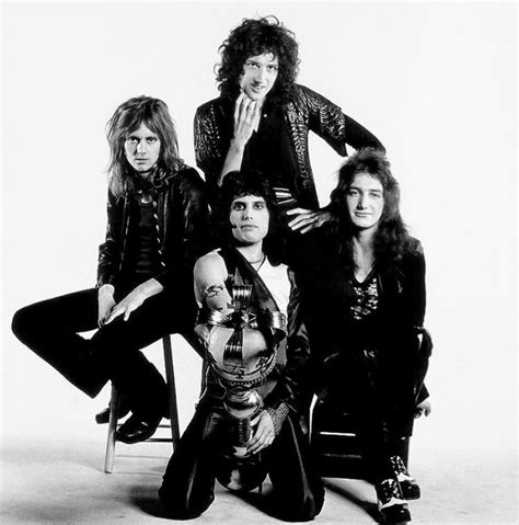 Pin by Monica on Queen all the members | Queen photos ...