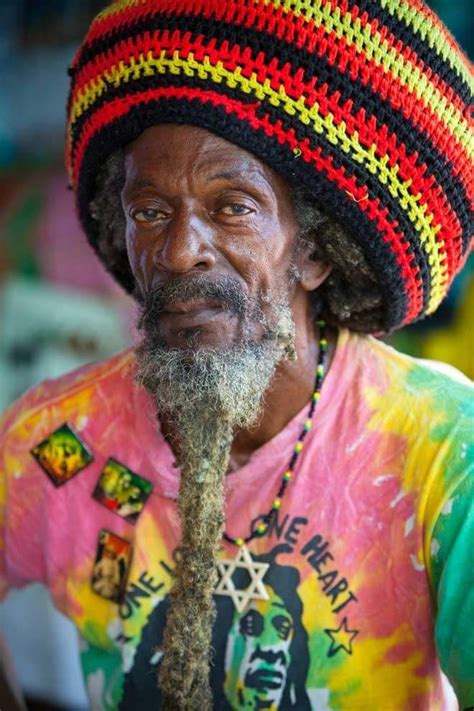 Pin by WᎥllᎥe Torres II on Яᗩs ᗩfᗩr I 2 ♫  | Jamaican men, Rasta man ...