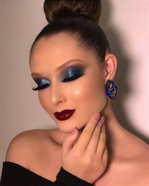 Pin by Zig Zag on Keepers | Navy blue makeup, Makeup, Blue makeup