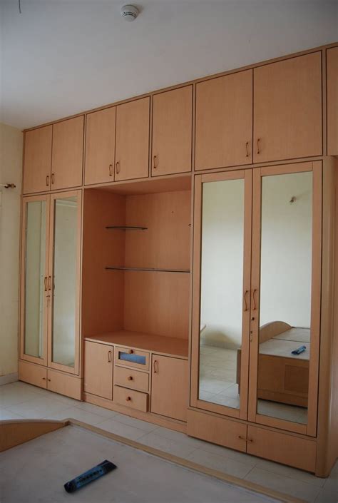 Pin de David Hoyt en For the Home | Diseño de armario para ...