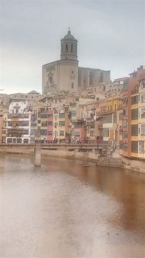 Pin de Guias.Travel   Visitas Guiadas en Girona en 2019 | Ciudades ...