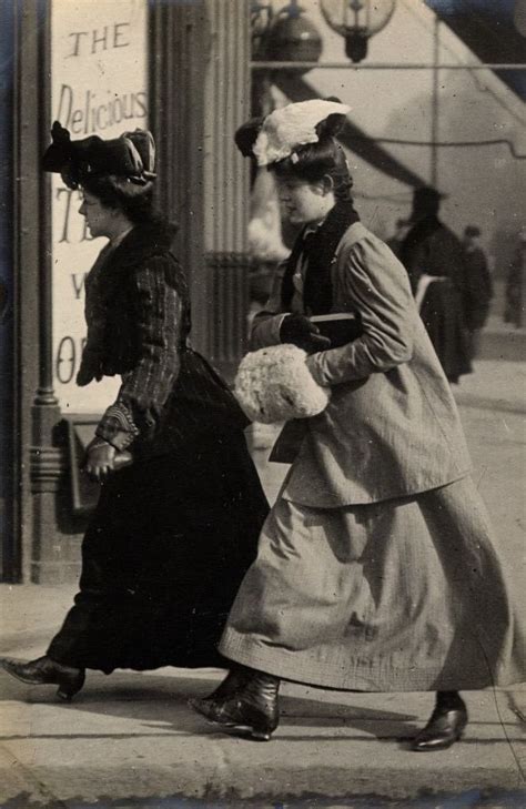 Pin de Mercè Colilles en 1900 s | Moda eduardiana, Vestidos de la época ...