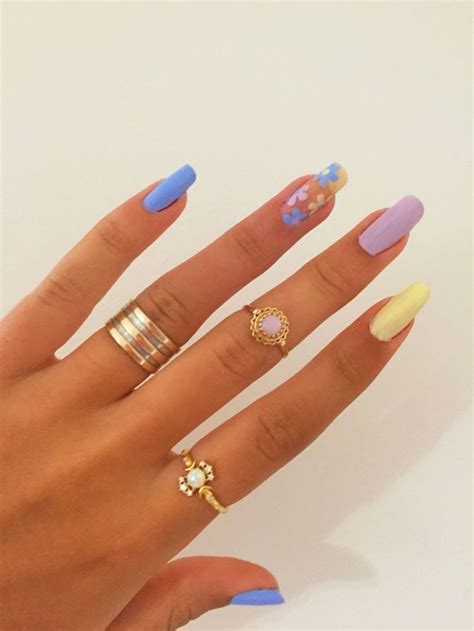 Pin de Nadia Maria en Nail en 2021 | Manicura de uñas, Uñas postizas de ...
