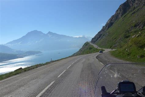 Pin em Alpes Franceses   Viagens de mota