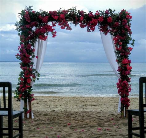 Pin en arcos para bodas en la playa
