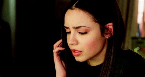 Pin en Gifs de Sofia Carson