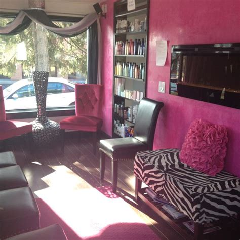 Pink salon | Beauty salon decor, Home salon, Decor