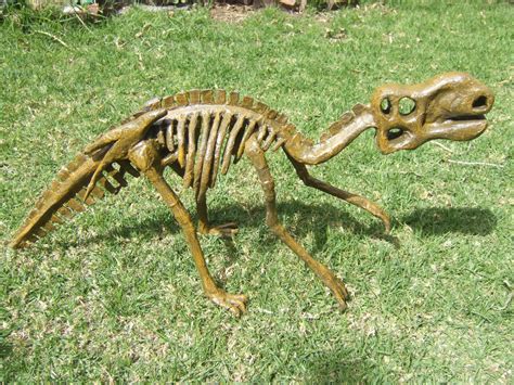 Pint ArT y Manualidades: Esqueletos de dinosaurios