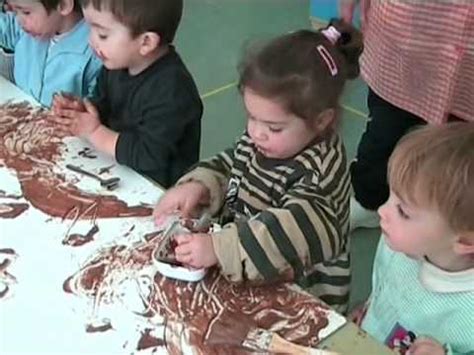 pintando con chocolate niños y niñas de 2 a 3 años   YouTube