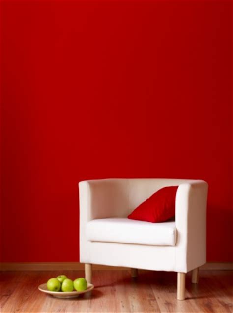 Pintar paredes en rojo vibrante