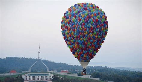 Pixar película UP globo aerostático de la casa de UP ...