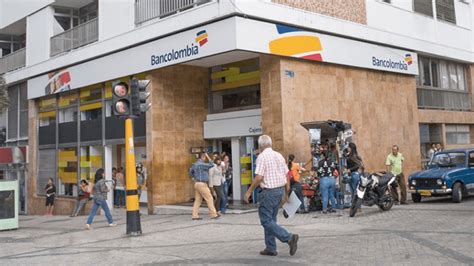 Plataforma digital de Bancolombia fuera de servicio desde hace más de ...
