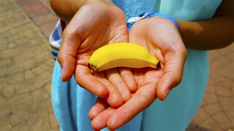 Plátano Pequeño | NEX 5 Cuban Bananas, so cute. | Yumna N ...