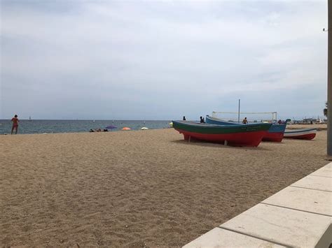 Playa de Badalona   2020 Qué saber antes de ir   Lo más ...