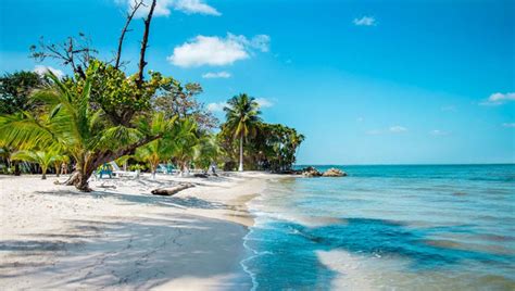 Playa de Guatemala entre las mejores del 2016 según Forbes