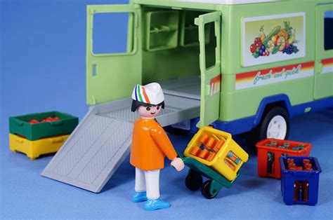 PLAYMOBIL SUPERMARKET GROCERY DELIVERY VAN WITH LOTS OF ...