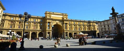 Plaza de la República  Piazza della Repubblica  en Florencia