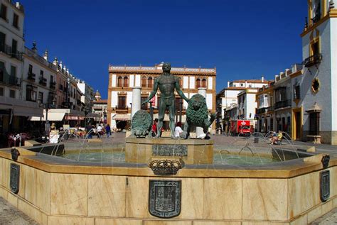 Plaza del Socorro y sus alrededores en Ronda: 7 opiniones y 53 fotos