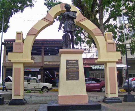 Plaza Ezequiel Zamora de Cúa, Miranda   IAM Venezuela