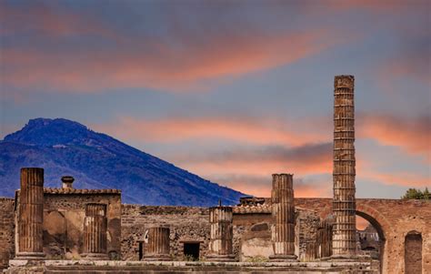 Pompeii History: How a Volcanic Eruption Preserved the ...