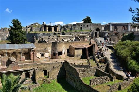 Pompeii, Italy   Encircle Photos