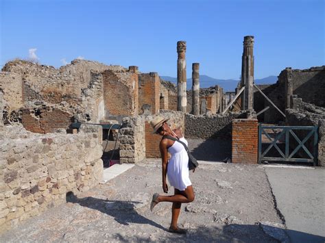 Pompeii   Oneika the Traveller