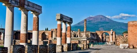 Pompeya, ruinas de la ciudad sepultada por la erupción del ...