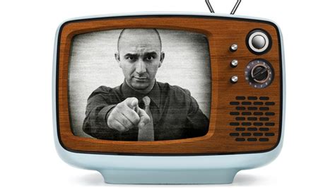 Por qué personas en UK aún ven televisión en blanco y negro | Tele 13