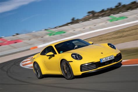 Porsche 911 : la boîte manuelle arrive sur la génération ...