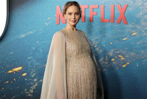 Pregnant Jennifer Lawrence Says Her Return to the Red Carpet Was an ...