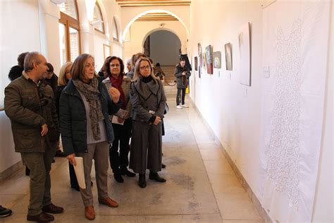 Presentación de la exposición Bebés robados en Alcalá de Henares ...