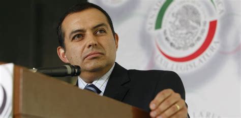 Presidente del Senado de México apoya retiro de su país de ...