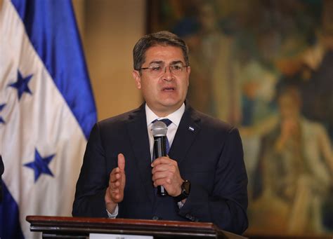 Presidente Hernández reitera a alcaldes del país que “no están solos ...